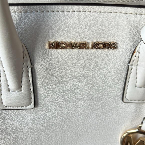 Michael Kors Avril Satchel - Light Cream - Picture 2 of 16